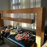Alta Hotel 2*