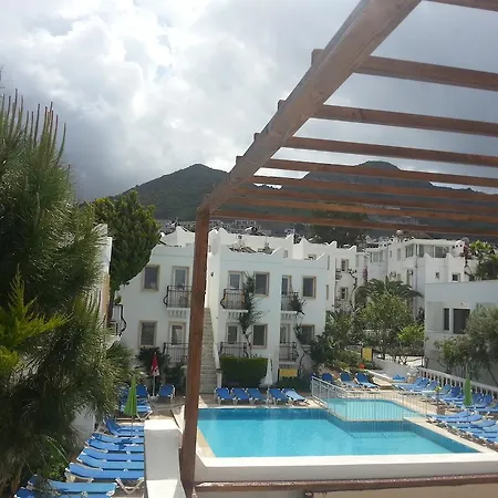 Alta Hotel 2*